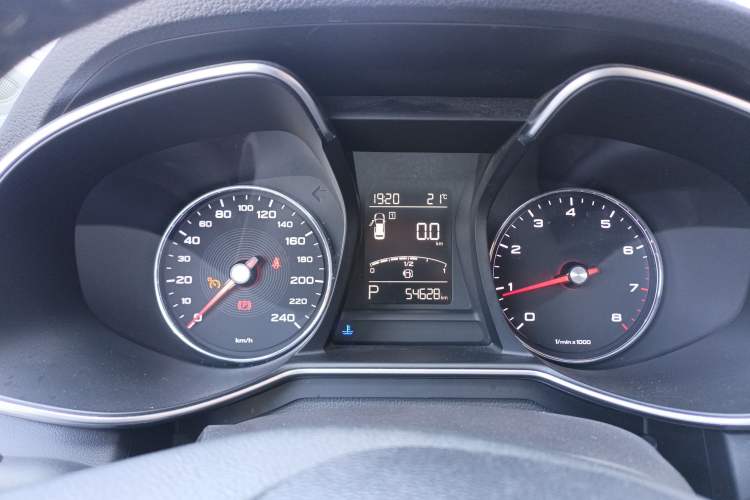 Used MG 6 2018 20T Automatic Luxury Smart Connectivity Version China VI Standard Instrument Cluster