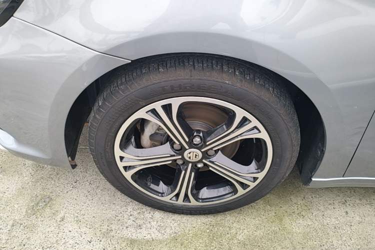 Used MG 6 2018 20T Automatic Luxury Smart Connectivity Version China VI Standard Left Front Wheel Hub