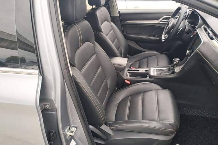 Used MG 6 2018 20T Automatic Luxury Smart Connectivity Version China VI Standard Right Front Seat