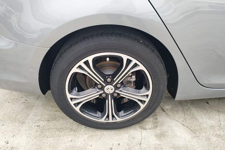 Used MG 6 2018 20T Automatic Luxury Smart Connectivity Version China VI Standard Right Rear Wheel Hub
