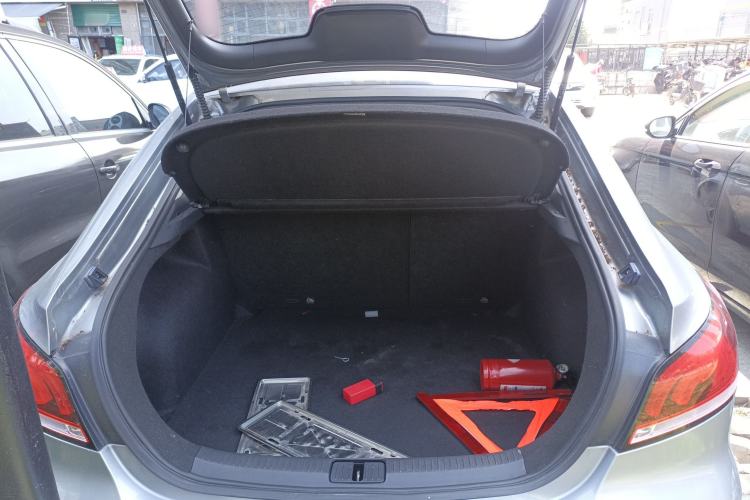 Used MG 6 2018 20T Automatic Luxury Smart Connectivity Version China VI Standard Trunk