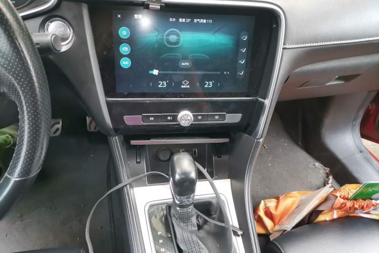 Used MG 6 2018 20T Automatic Luxury Internet Edition China VI Standard Audio And AC Panel