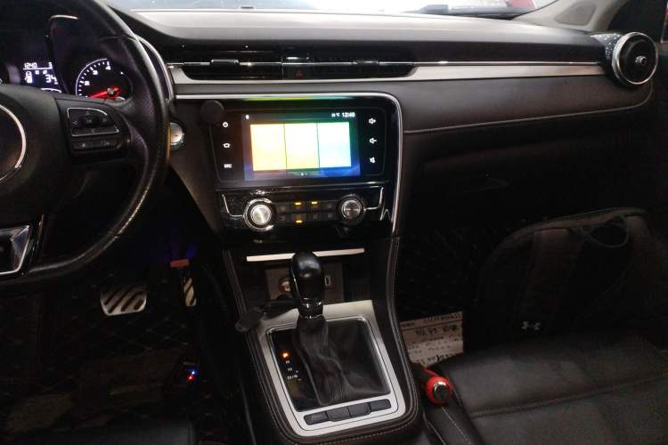 Used MG 6 2018 20T Automatic Luxury Smart Connectivity Version China VI Standard Audio And AC Panel