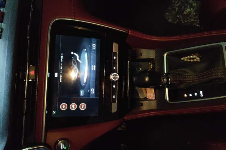 Used MG 6 2018 20T Automatic Trophy Premium Internet Edition China VI Standard Audio And AC Panel