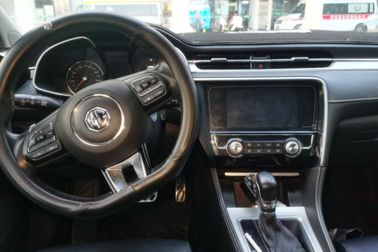 Used MG 6 2018 20T Automatic Luxury Smart Connectivity Version China VI Standard Center Console