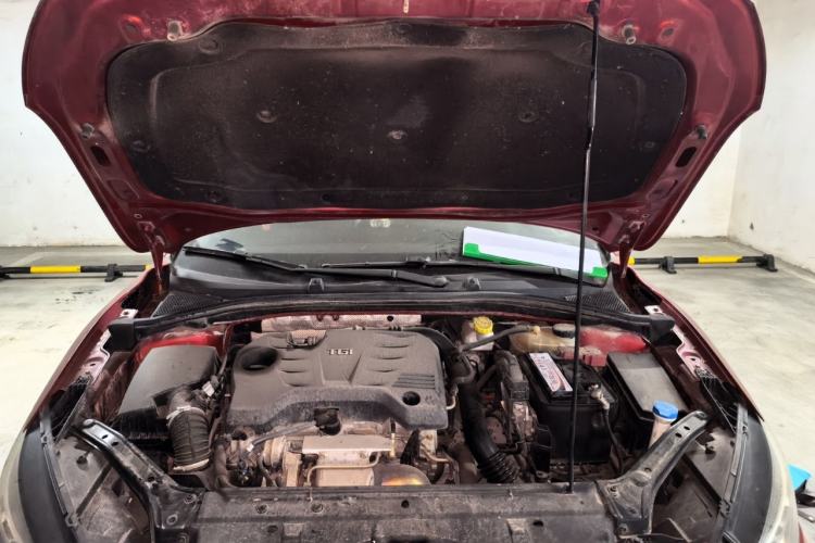 Used MG 6 2018 20T Automatic Luxury Smart Connectivity Version China VI Standard Engine Bay