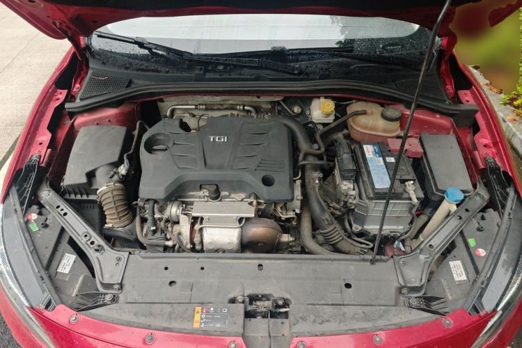 Used MG 6 2018 20T Automatic Trophy Premium Internet Edition China VI Standard Engine Bay