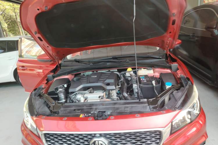 Used MG 6 2018 20T Automatic Luxury Smart Connectivity Version China VI Standard Engine Bay