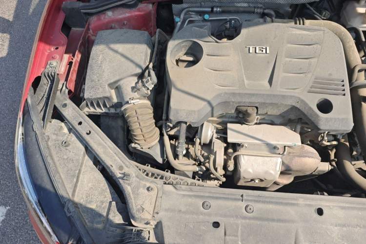 Used MG 6 2018 20T Automatic Trophy Premium Internet Edition China VI Standard Engine Bay Right
