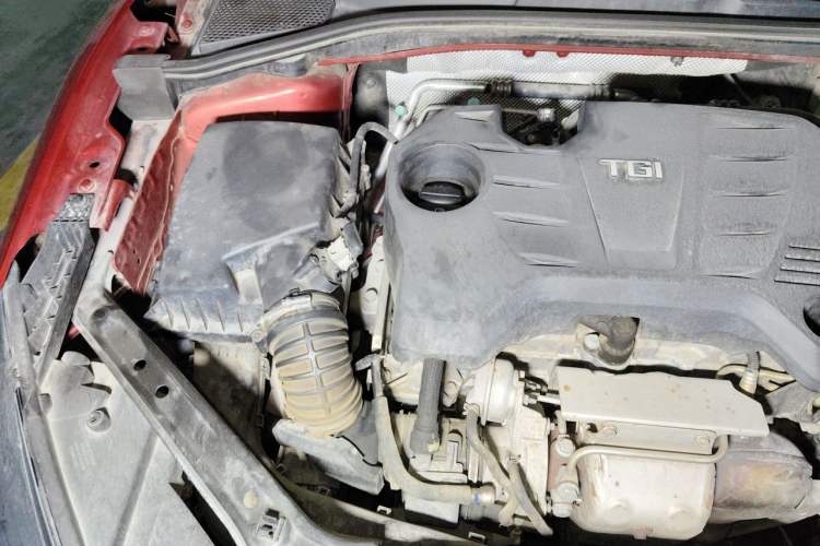 Used MG 6 2018 20T Automatic Trophy Premium Internet Edition China VI Standard Engine Bay Right