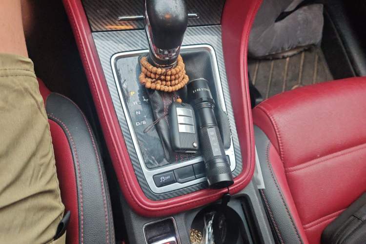 Used MG 6 2018 20T Automatic Trophy Premium Internet Edition China VI Standard Gear Lever