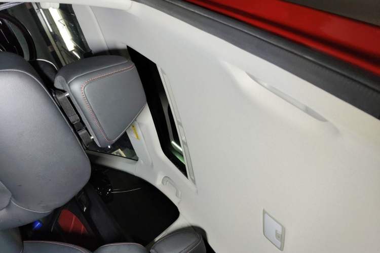 Used MG 6 2018 20T Automatic Trophy Premium Internet Edition China VI Standard Headliner