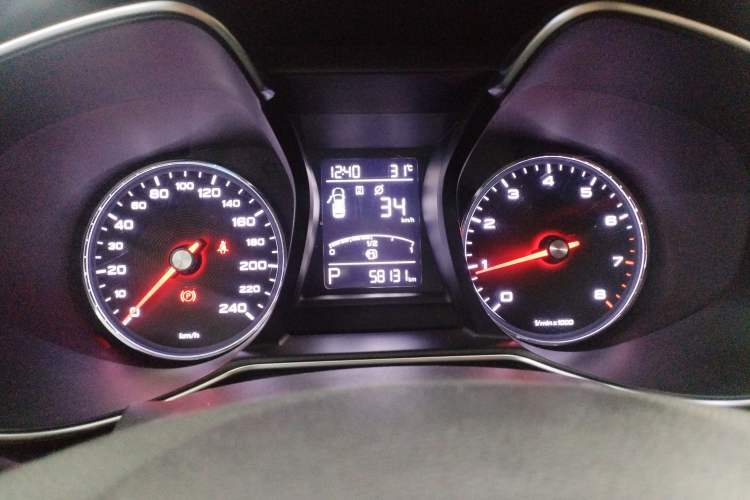 Used MG 6 2018 20T Automatic Luxury Smart Connectivity Version China VI Standard Instrument Cluster
