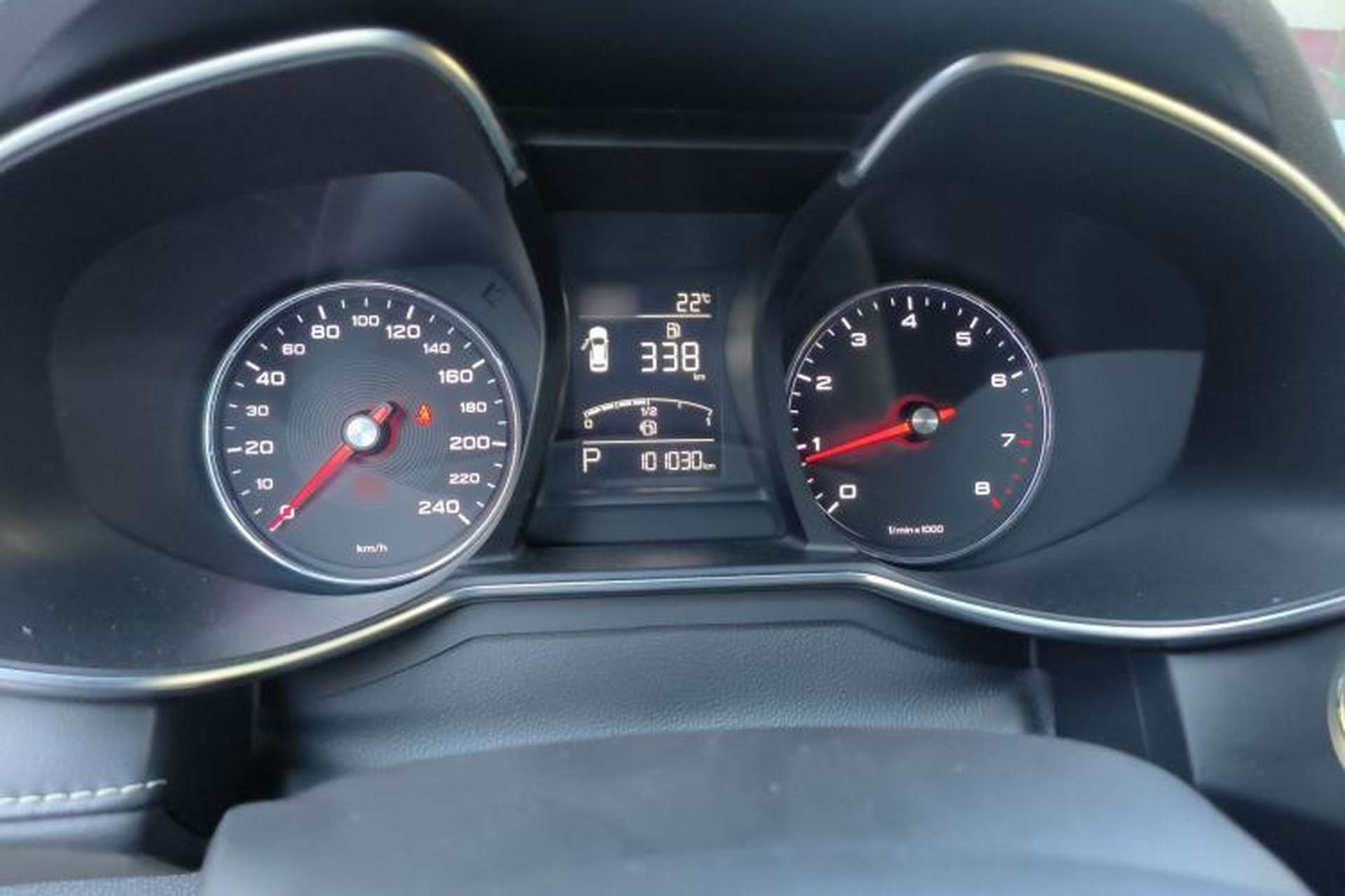 Used MG 6 2018 20T Automatic Luxury Smart Connectivity Version China VI Standard Instrument Cluster