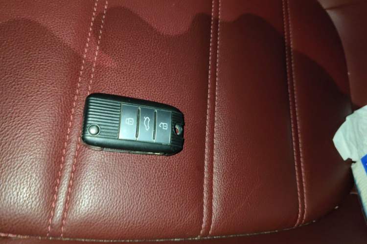 Used MG 6 2018 20T Automatic Trophy Premium Internet Edition China VI Standard Interior 1