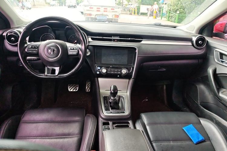 Used MG 6 2018 20T Automatic Luxury Smart Connectivity Version China VI Standard Interior 2
