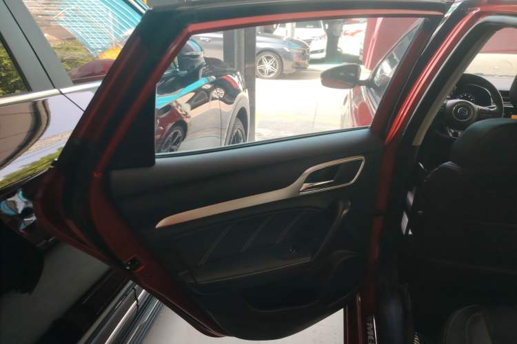 Used MG 6 2018 20T Automatic Luxury Smart Connectivity Version China VI Standard Interior 5