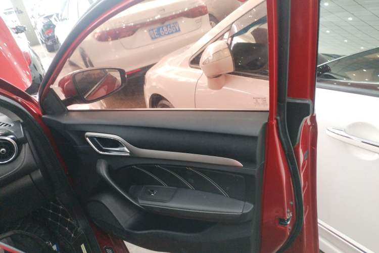 Used MG 6 2018 20T Automatic Luxury Smart Connectivity Version China VI Standard Interior 5
