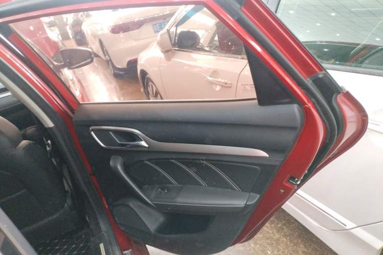 Used MG 6 2018 20T Automatic Luxury Smart Connectivity Version China VI Standard Interior 6