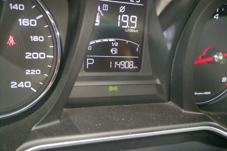 Used MG 6 2018 20T Automatic Luxury Internet Edition China VI Standard Odometer Close Up