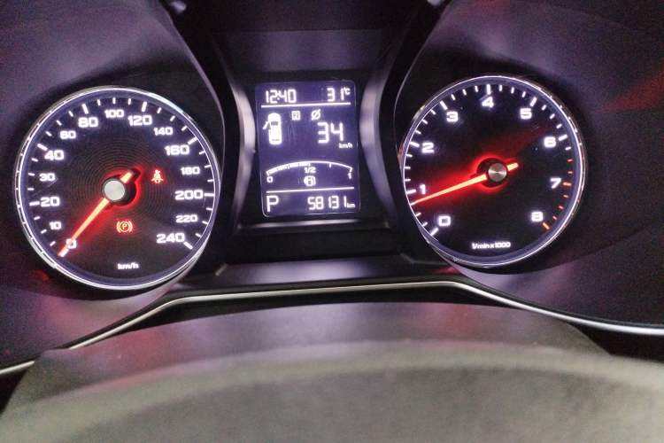 Used MG 6 2018 20T Automatic Luxury Smart Connectivity Version China VI Standard Odometer Close Up