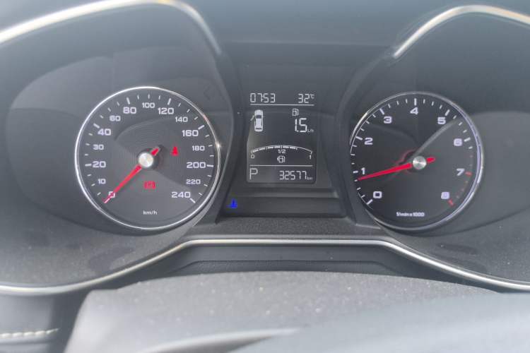 Used MG 6 2018 20T Automatic Luxury Smart Connectivity Version China VI Standard Odometer Close Up