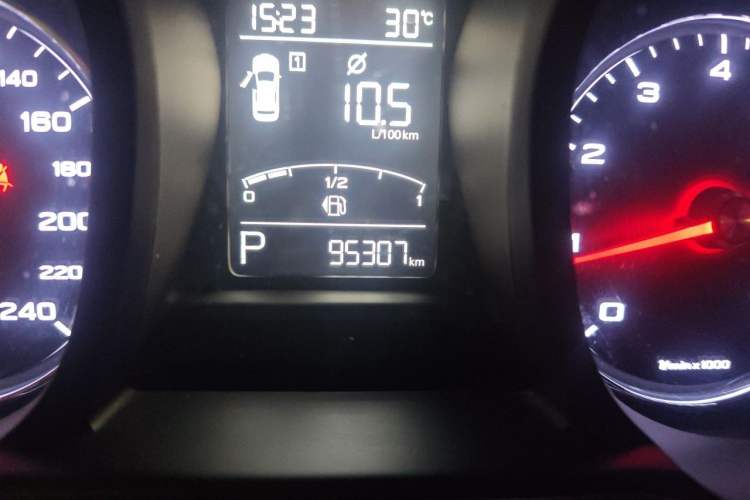Used MG 6 2018 20T Automatic Luxury Smart Connectivity Version China VI Standard Odometer Close Up