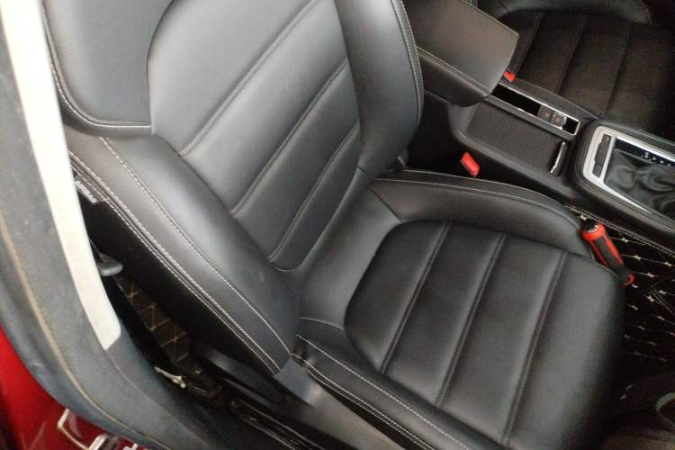 Used MG 6 2018 20T Automatic Luxury Smart Connectivity Version China VI Standard Right Front Seat