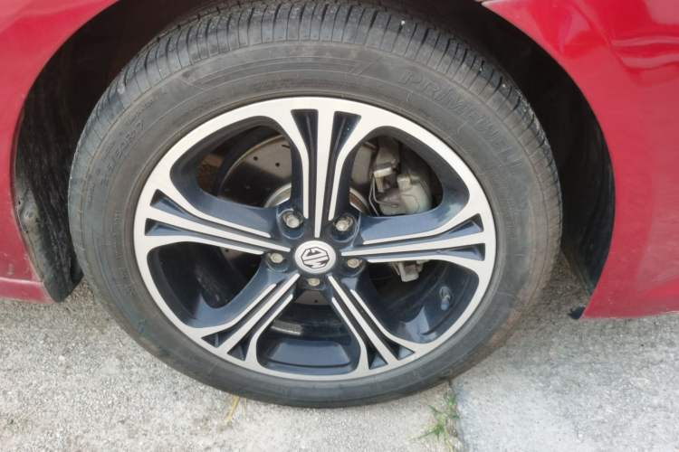 Used MG 6 2018 20T Automatic Luxury Smart Connectivity Version China VI Standard Right Front Wheel Hub