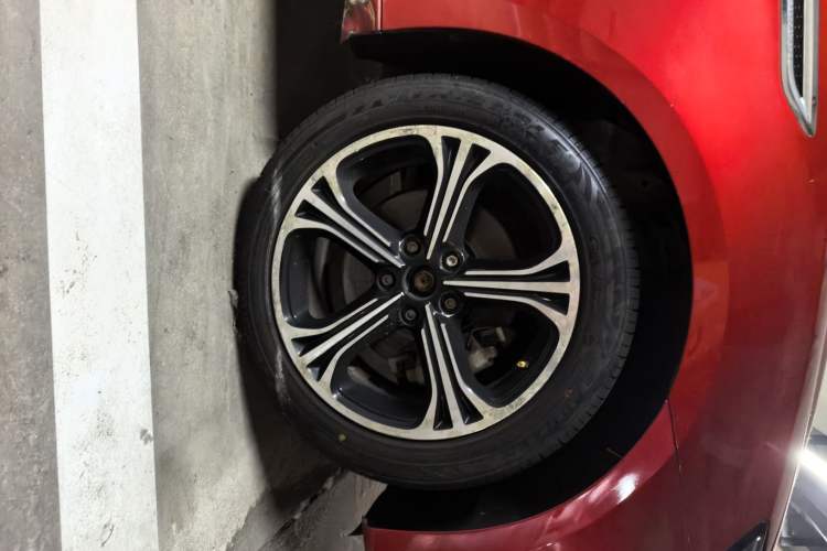 Used MG 6 2018 20T Automatic Luxury Smart Connectivity Version China VI Standard Right Front Wheel Hub