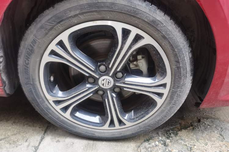 Used MG 6 2018 20T Automatic Luxury Smart Connectivity Version China VI Standard Right Front Wheel Hub