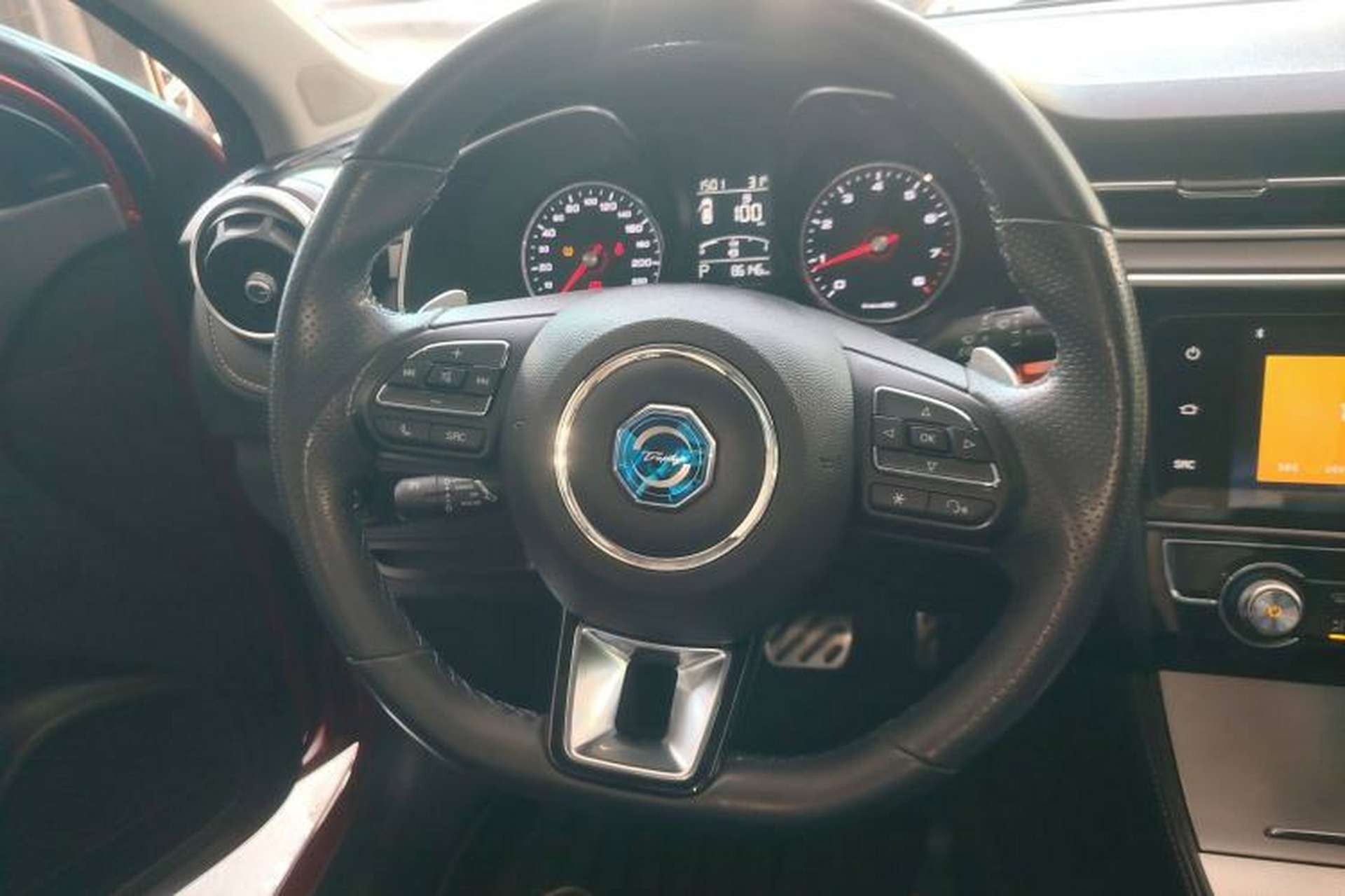 Used MG 6 2018 20T Automatic Luxury Smart Connectivity Version China VI Standard Steering Wheel