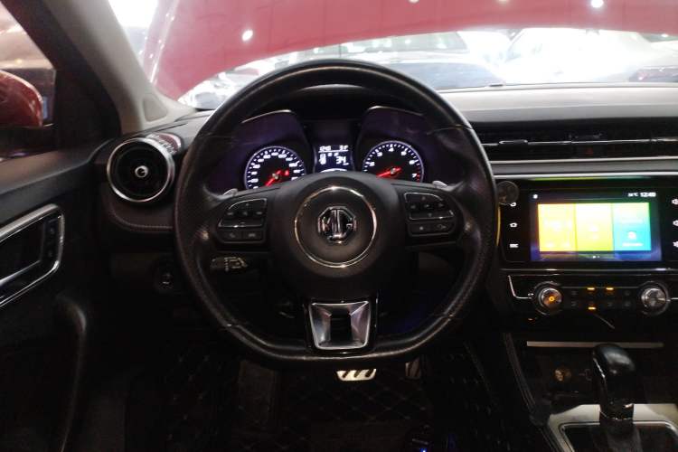 Used MG 6 2018 20T Automatic Luxury Smart Connectivity Version China VI Standard Steering Wheel