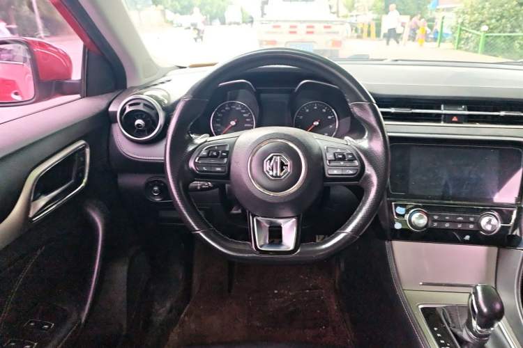 Used MG 6 2018 20T Automatic Luxury Smart Connectivity Version China VI Standard Steering Wheel