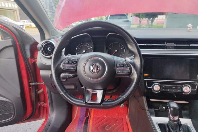 Used MG 6 2018 20T Automatic Luxury Smart Connectivity Version China VI Standard Steering Wheel
