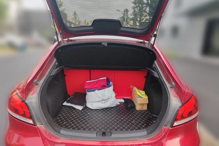 Used MG 6 2018 20T Automatic Luxury Smart Connectivity Version China VI Standard Trunk