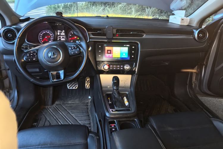 Used MG 6 2018 20T Automatic Tmall Edition Center Console
