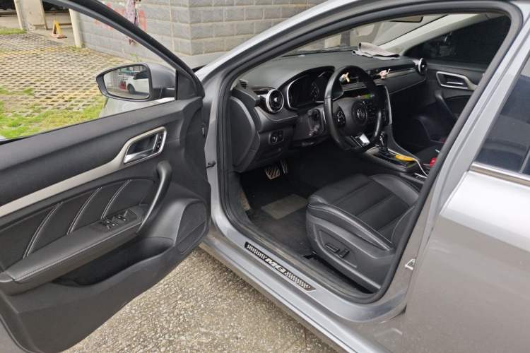 Used MG 6 2018 20T Automatic Luxury Smart Connectivity Version China VI Standard Driver Seat