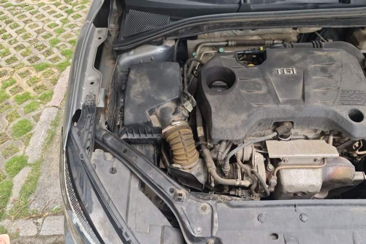 Used MG 6 2018 20T Automatic Luxury Smart Connectivity Version China VI Standard Engine Bay Right