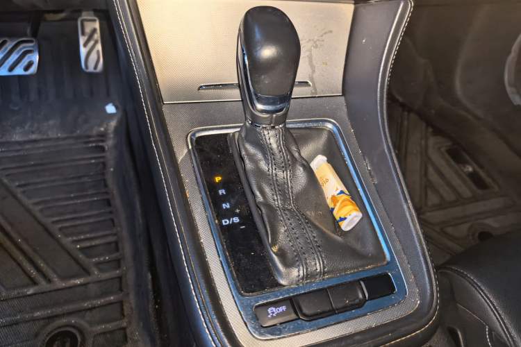 Used MG 6 2018 20T Automatic Tmall Edition Gear Lever