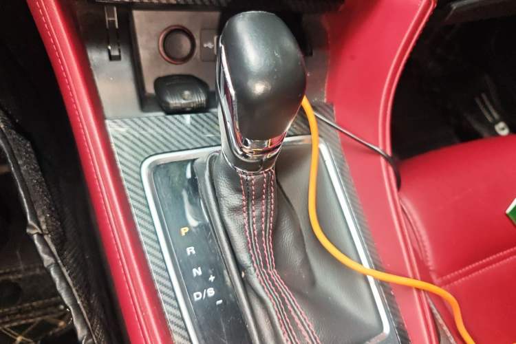 Used MG 6 2018 20T Automatic Trophy Premium Internet Edition China VI Standard Gear Lever