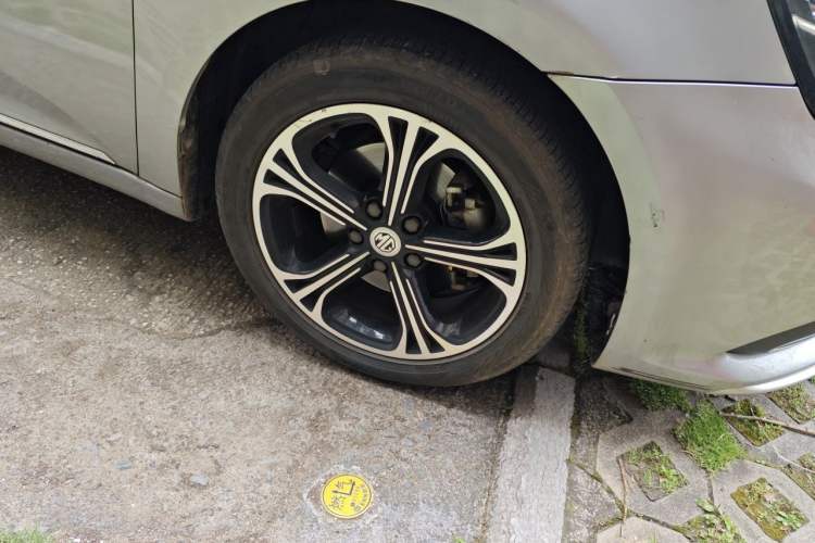 Used MG 6 2018 20T Automatic Luxury Smart Connectivity Version China VI Standard Right Front Wheel Hub