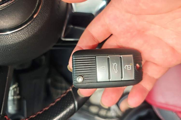 Used MG 6 2018 20T Automatic Trophy Premium Internet Edition China VI Standard Vehicle Key