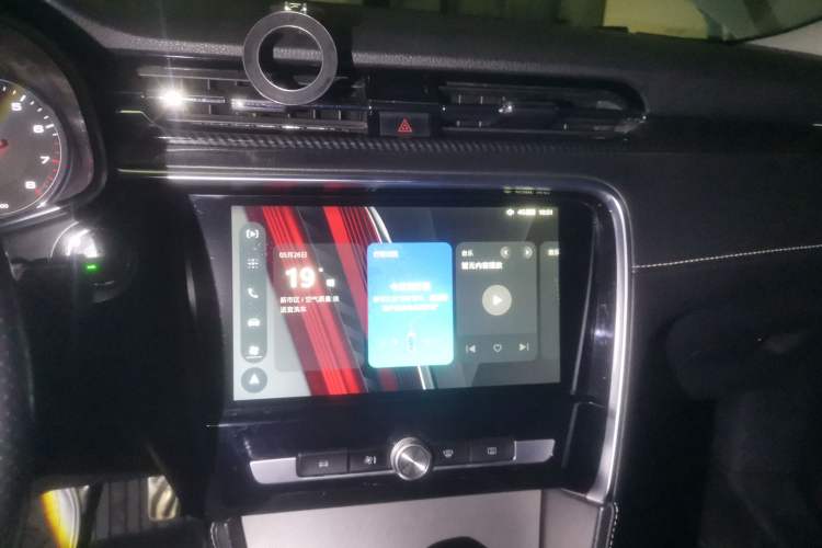 Used MG 6 2018 20T Automatic Luxury Internet Edition China VI Standard Audio And AC Panel