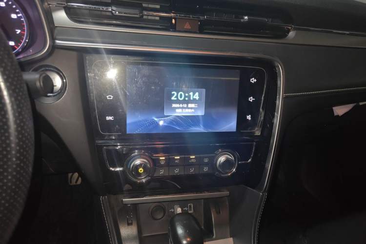 Used MG 6 2018 20T Automatic Luxury Smart Connectivity Version China VI Standard Audio And AC Panel
