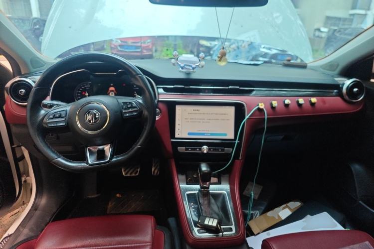 Used MG 6 2018 20T Automatic Trophy Premium Internet Edition China VI Standard Center Console