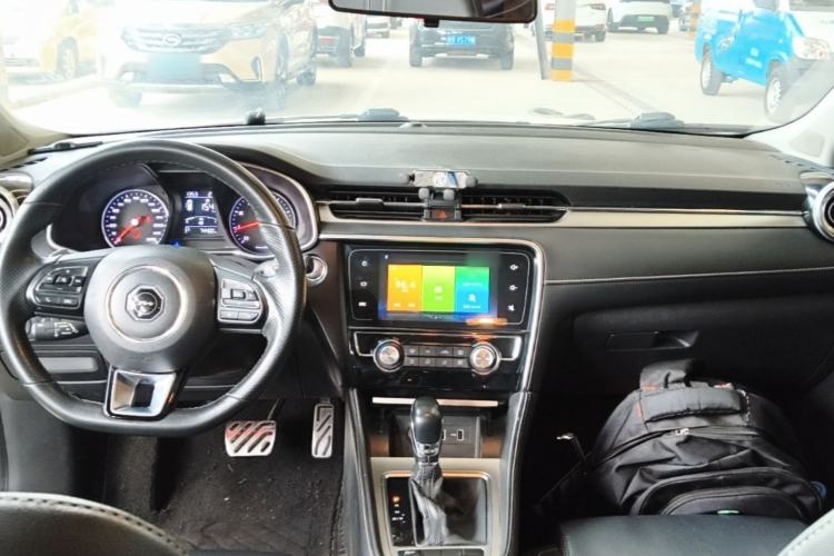 Used MG 6 2018 20T Automatic Luxury Smart Connectivity Version China VI Standard Center Console