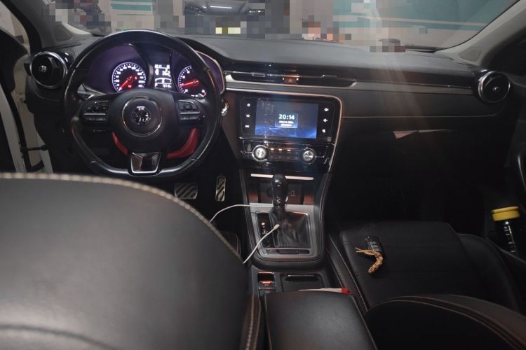 Used MG 6 2018 20T Automatic Luxury Smart Connectivity Version China VI Standard Center Console