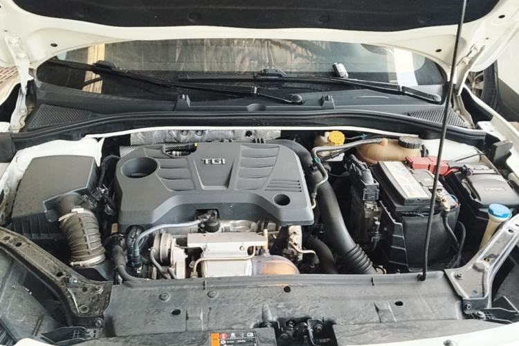 Used MG 6 2018 20T Automatic Luxury Smart Connectivity Version China VI Standard Engine Bay