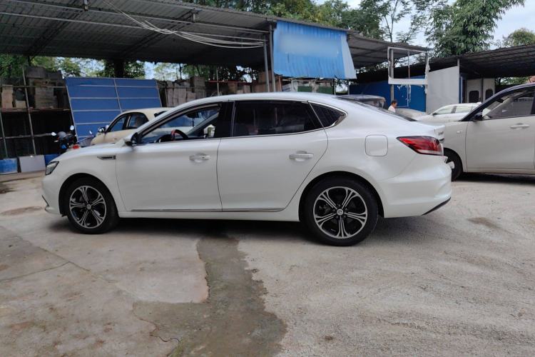 Used MG 6 2018 20T Automatic Luxury Smart Connectivity Version China VI Standard Exterior 3